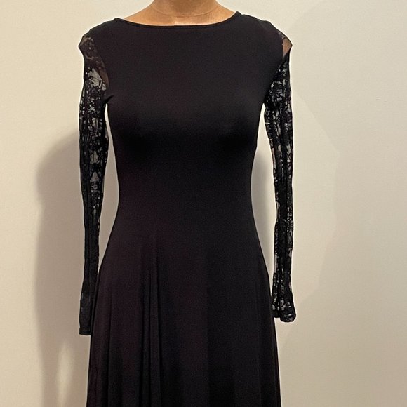 Venus - mini  black dress with lace - size medium  - - Picture 6 of 7